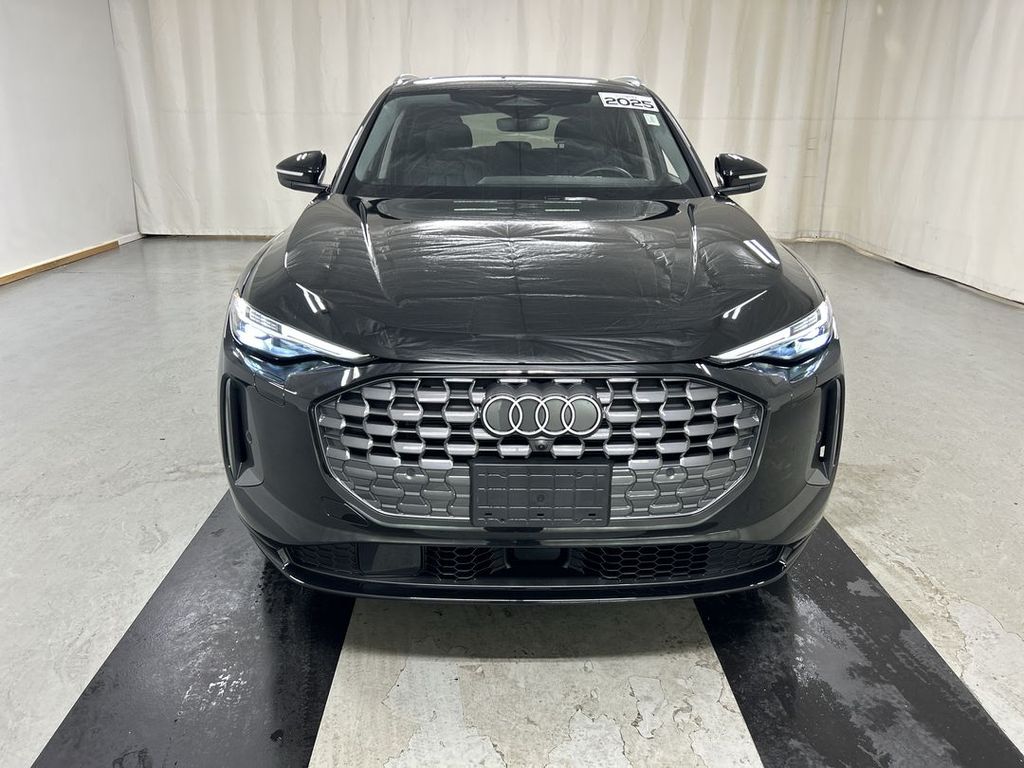 2025 Audi Q5 Premium Plus Image 2 of 26