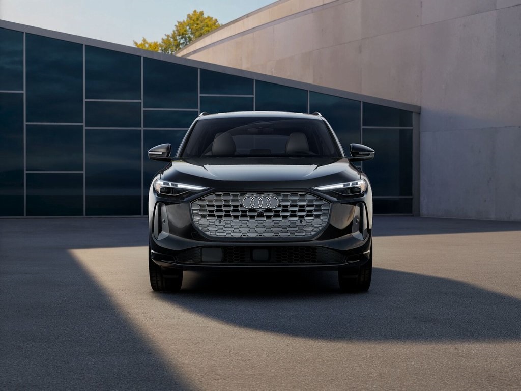 Vehicle image 2 of 10
