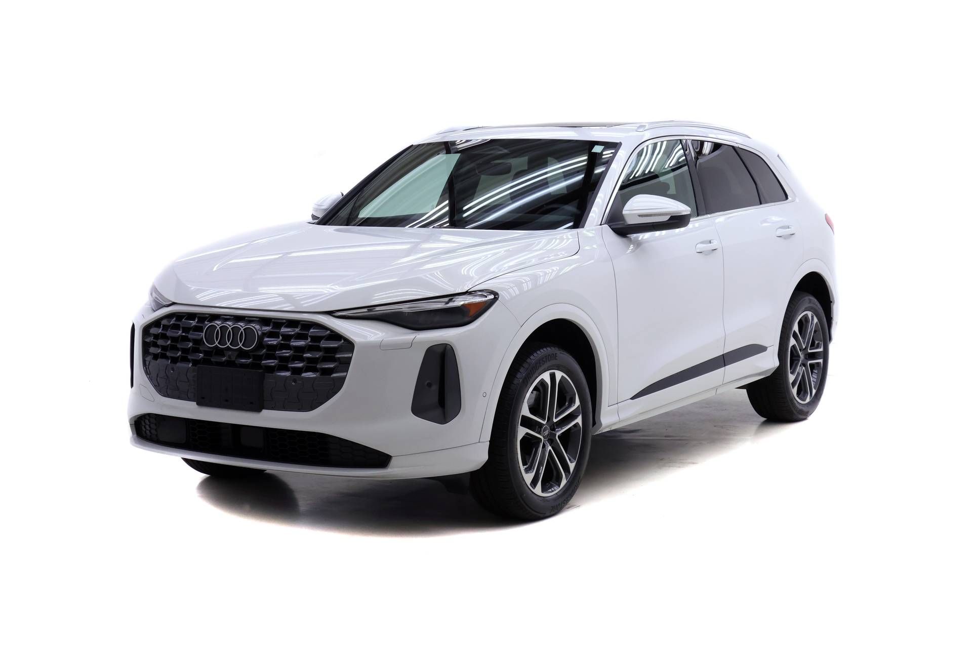 2025 Audi Q5 Premium Plus Image 1 of 25