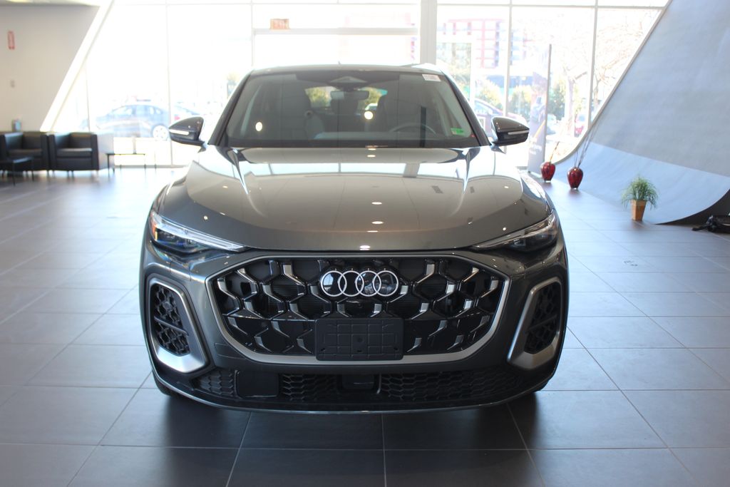 2025 Audi Q5 Sportback Premium Plus Image 2 of 31
