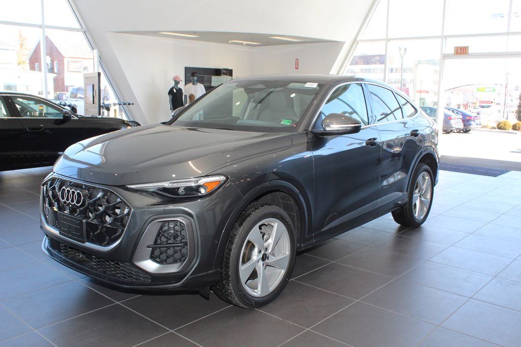 2025 Audi Q5 Sportback Premium Plus Image 1 of 31