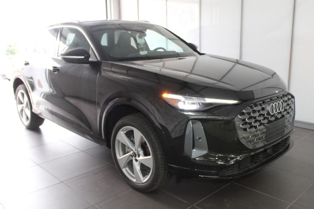 2025 Audi Q5 Prestige Image 3 of 28
