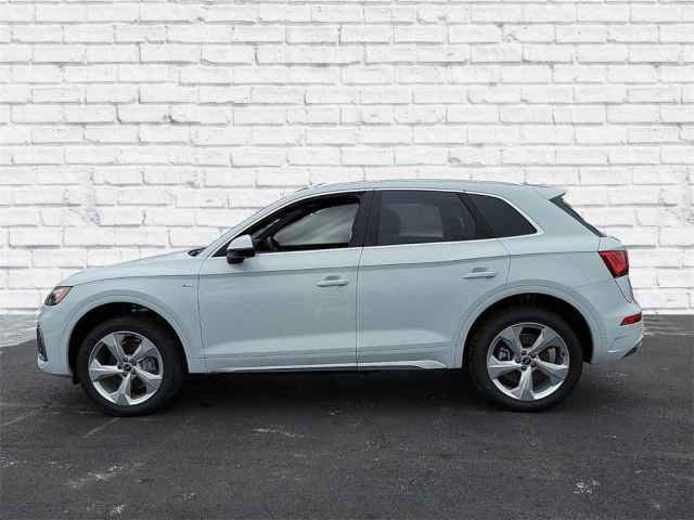 Vehicle image 11 of 40