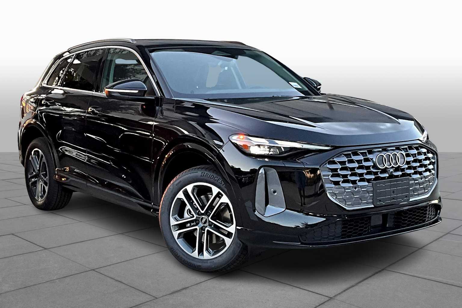 2025 Audi Q5 Premium Image 3 of 19