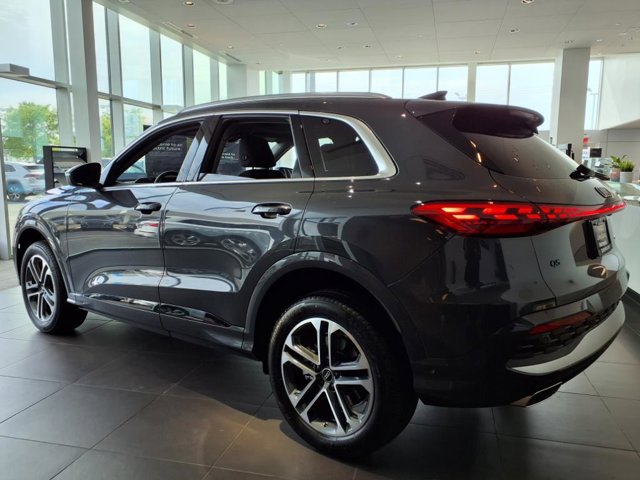 Vehicle image 6 of 23