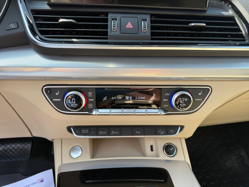 Vehicle image 18 of 35