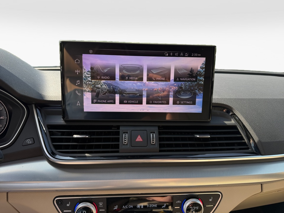 Vehicle image 17 of 35