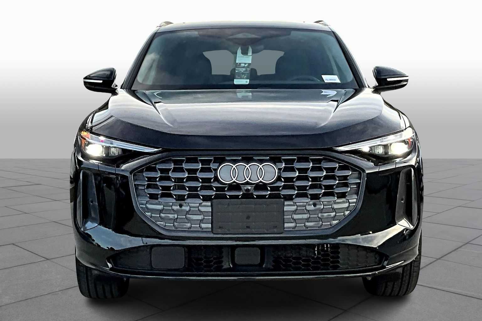 2025 Audi Q5 Premium Plus Image 2 of 19