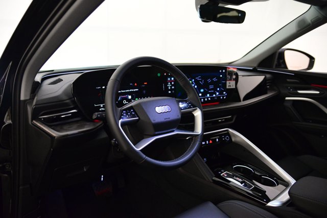 2025 Audi Q5 Premium Plus Image 3 of 29