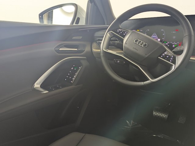 Vehicle image 10 of 21