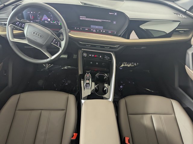 Vehicle image 11 of 21