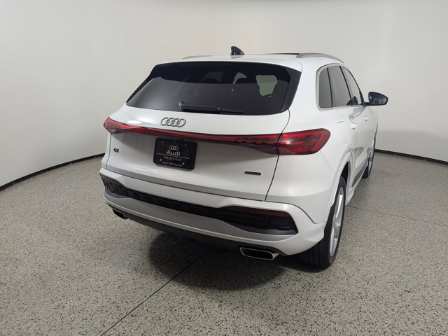 Vehicle image 6 of 21