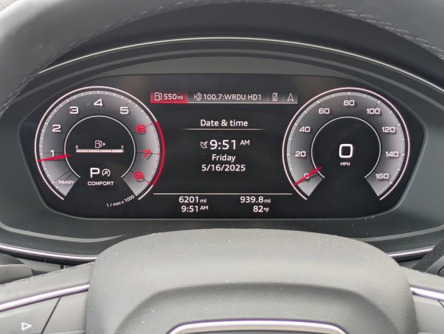 Vehicle image 10 of 35