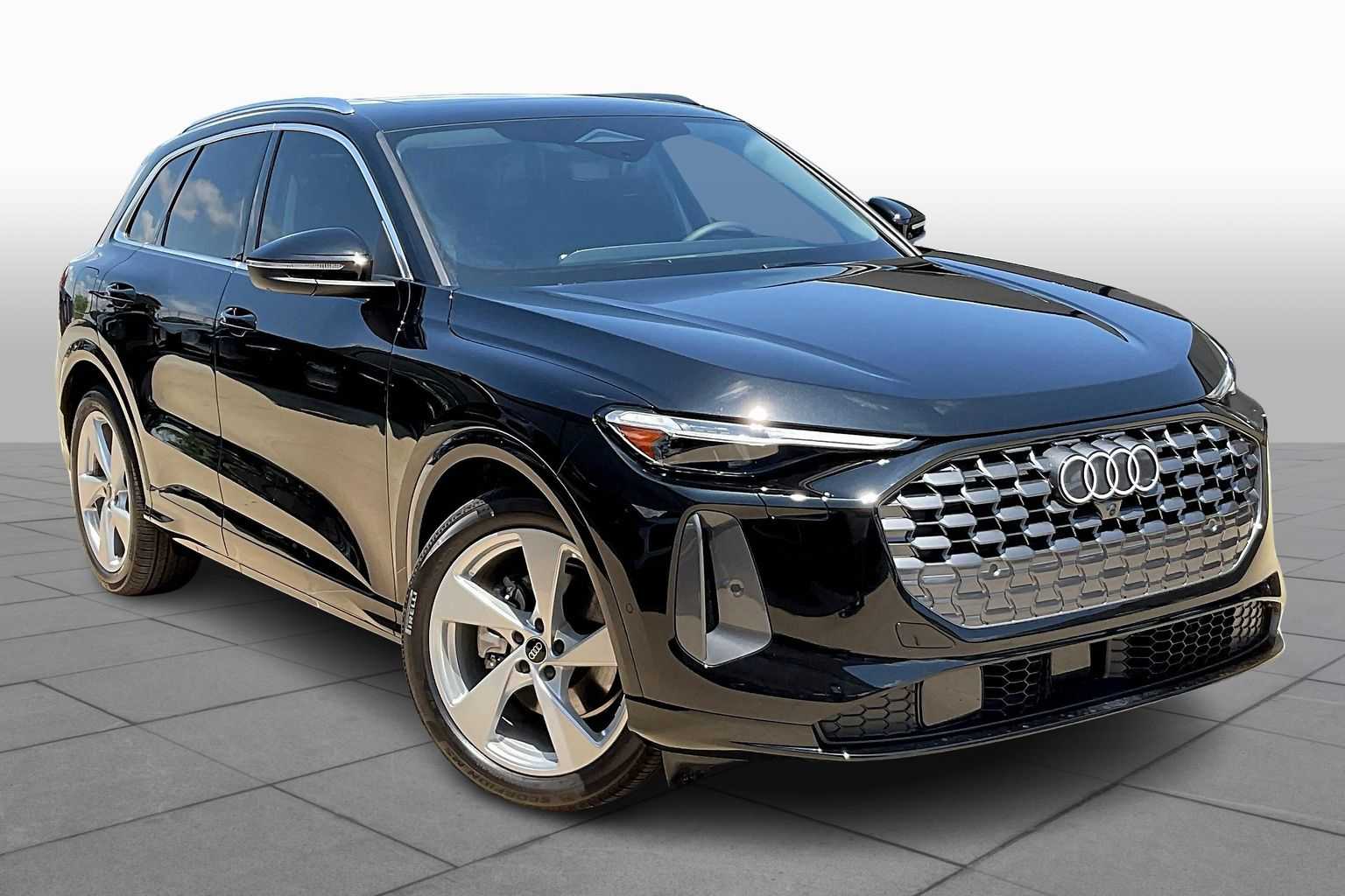 2025 Audi Q5 Prestige Image 3 of 19