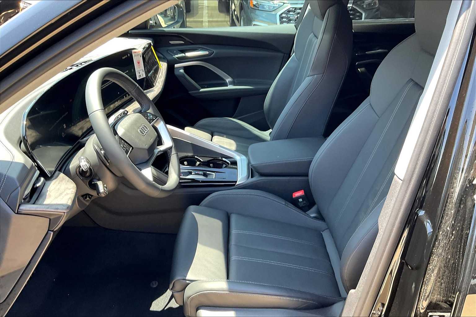 2025 Audi Q5 Prestige Image 7 of 19