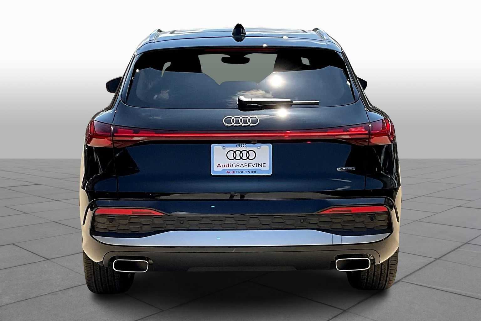 2025 Audi Q5 Prestige Image 4 of 19