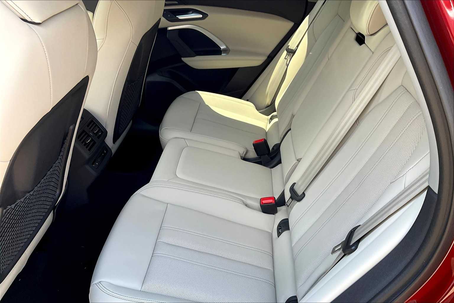 2025 Audi Q5 Prestige Image 8 of 19