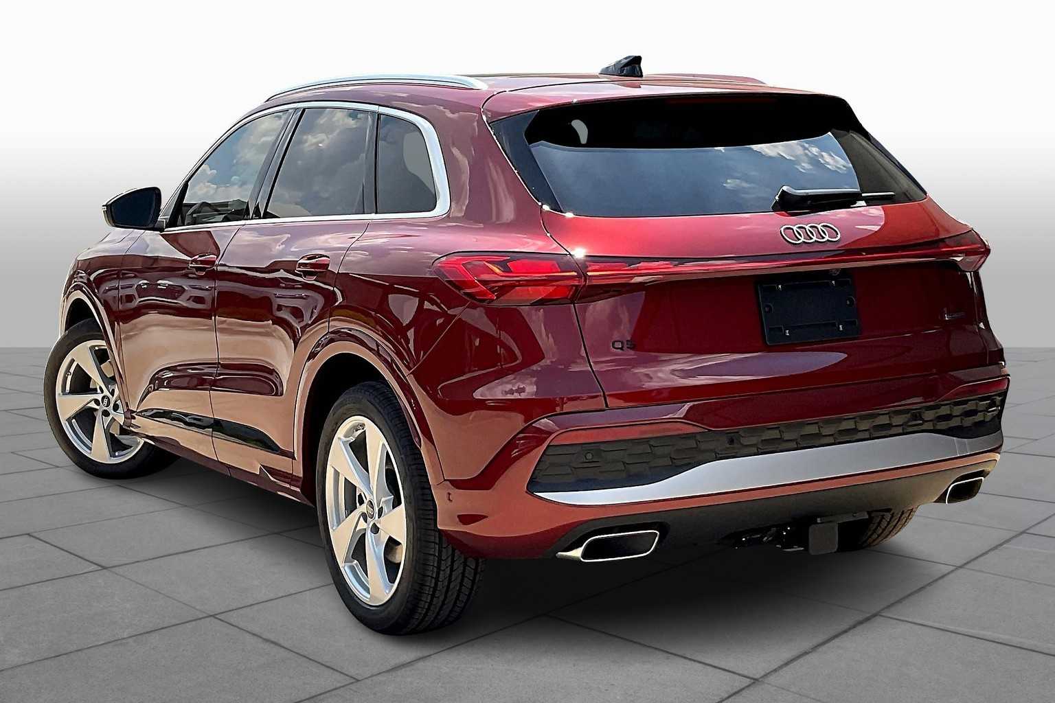 2025 Audi Q5 Prestige Image 5 of 19