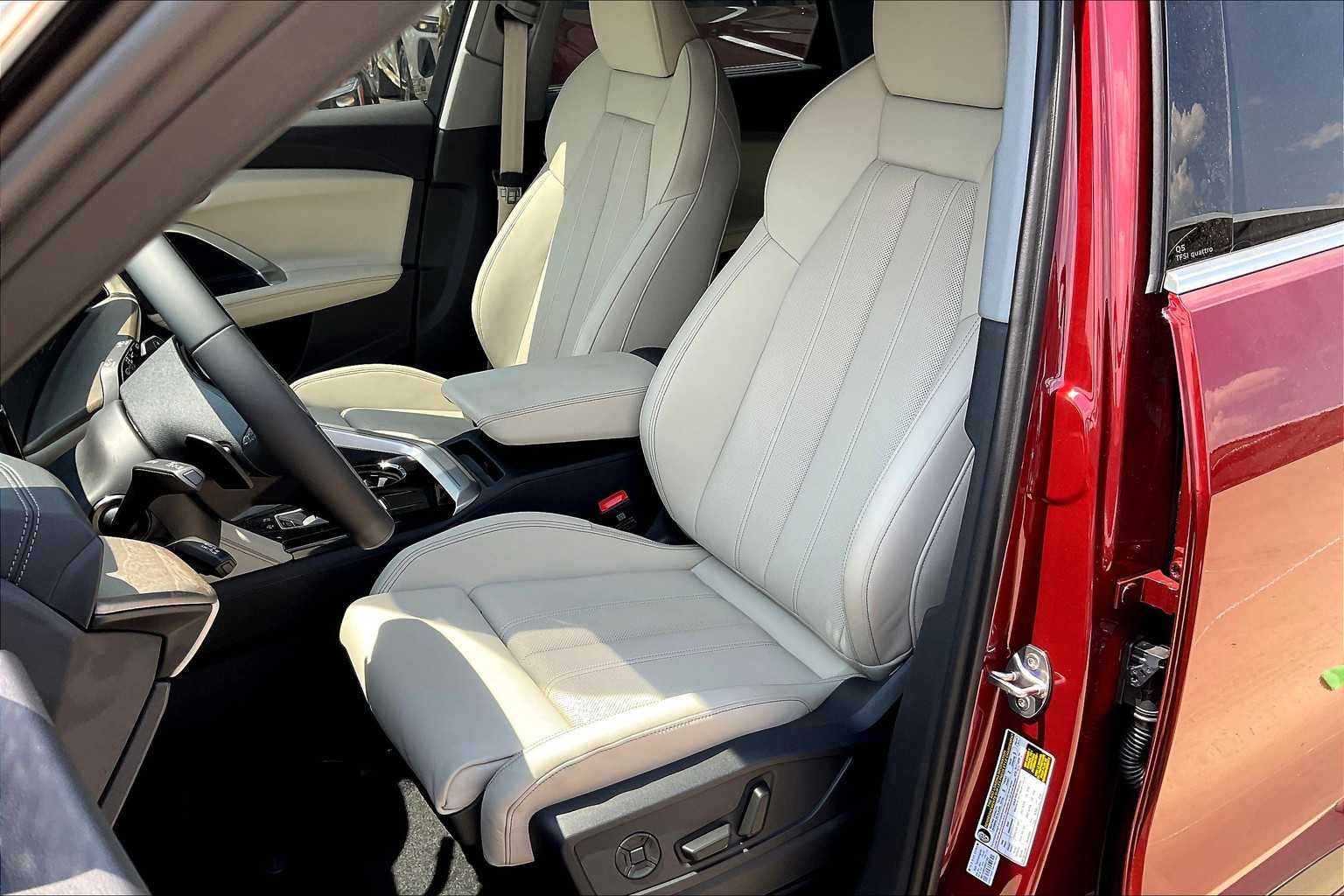 2025 Audi Q5 Prestige Image 7 of 19