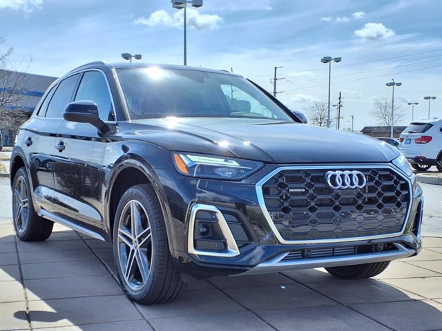 Vehicle image 3 of 24
