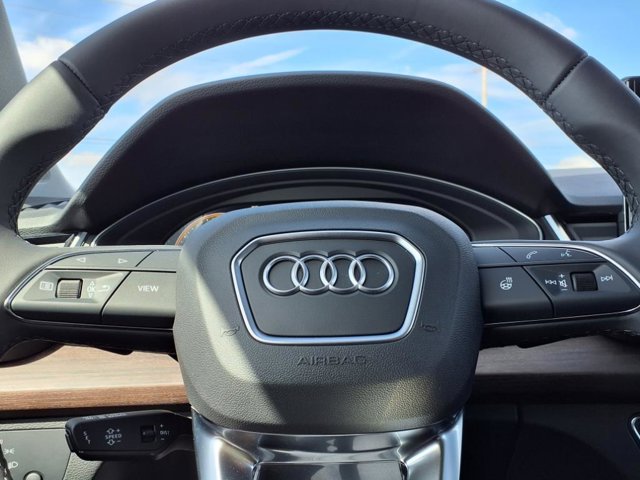 Vehicle image 23 of 24