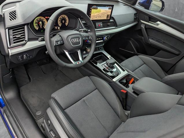 Vehicle image 8 of 19