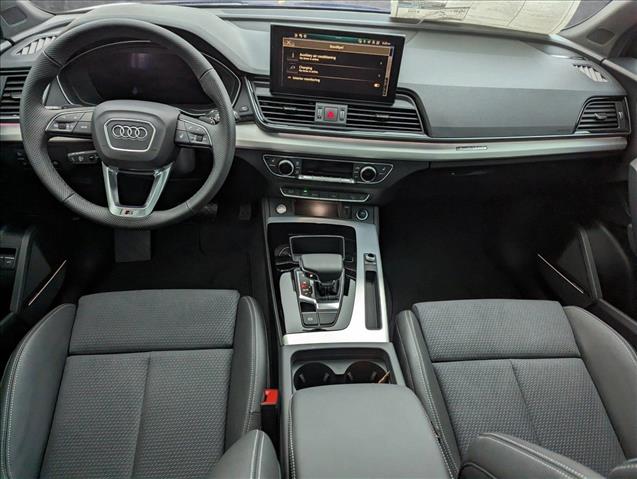 Vehicle image 16 of 19