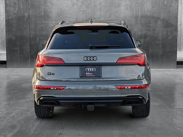Vehicle image 7 of 19
