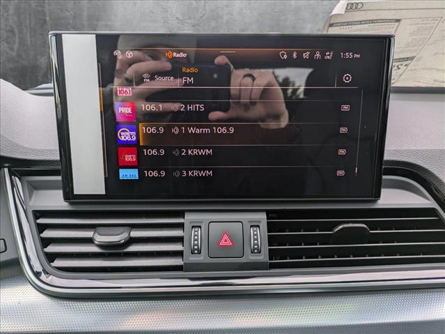 Vehicle image 12 of 19