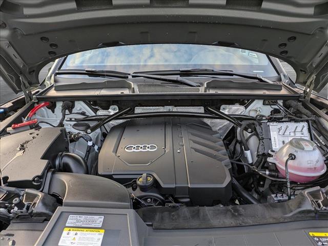 Vehicle image 18 of 19