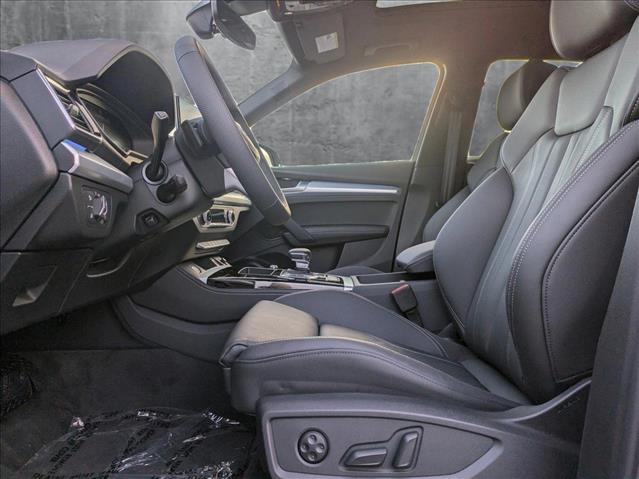 Vehicle image 4 of 19