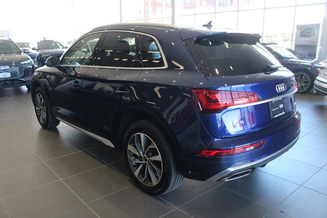 Vehicle image 7 of 32