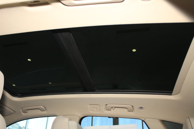 Vehicle image 26 of 32