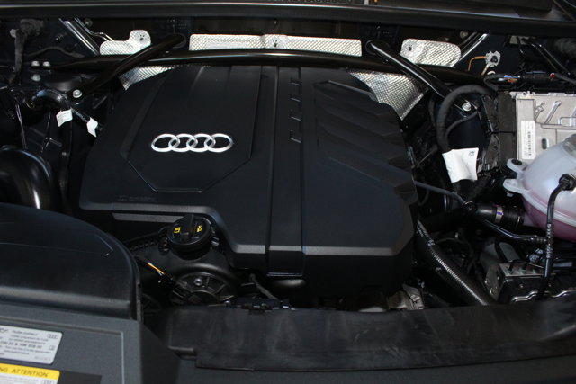 Vehicle image 13 of 32