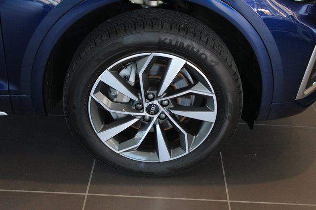 Vehicle image 12 of 32