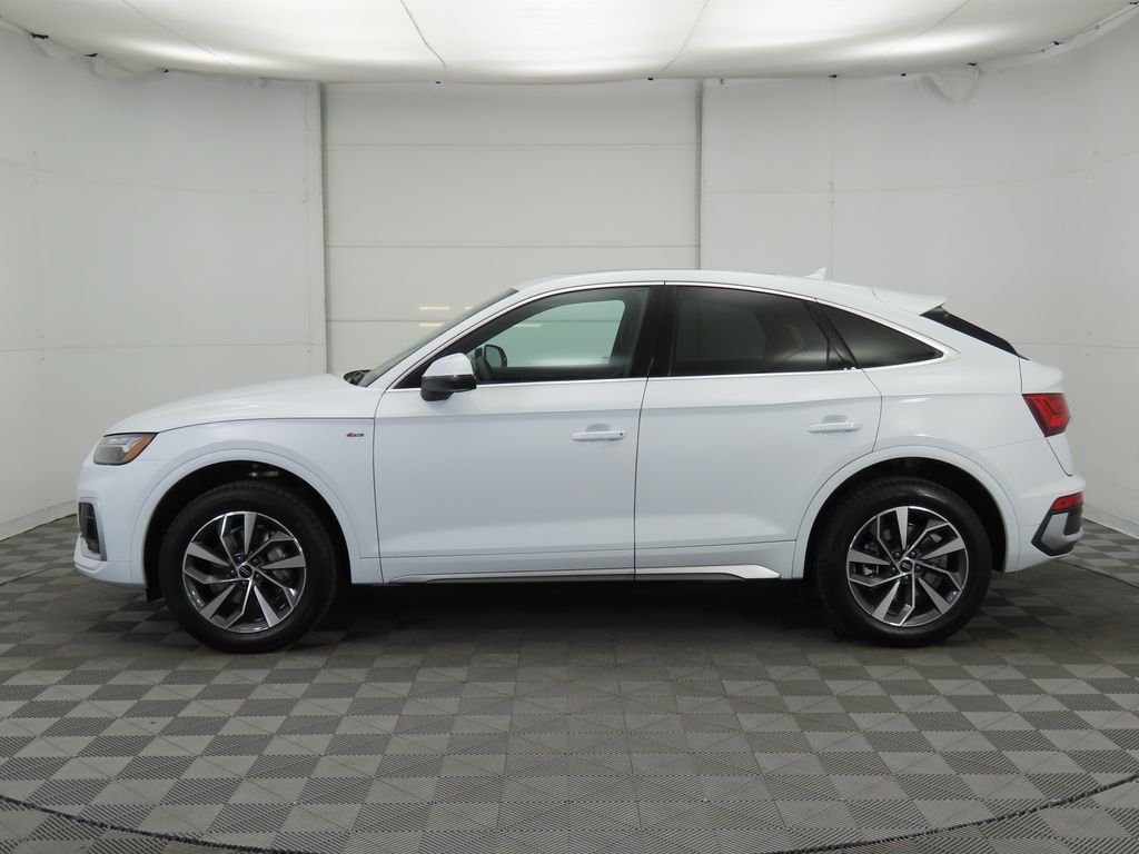 Vehicle image 8 of 33