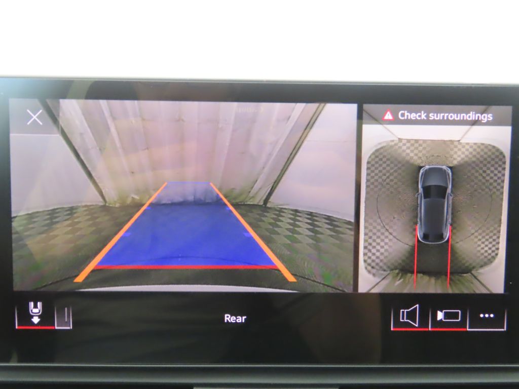Vehicle image 16 of 33