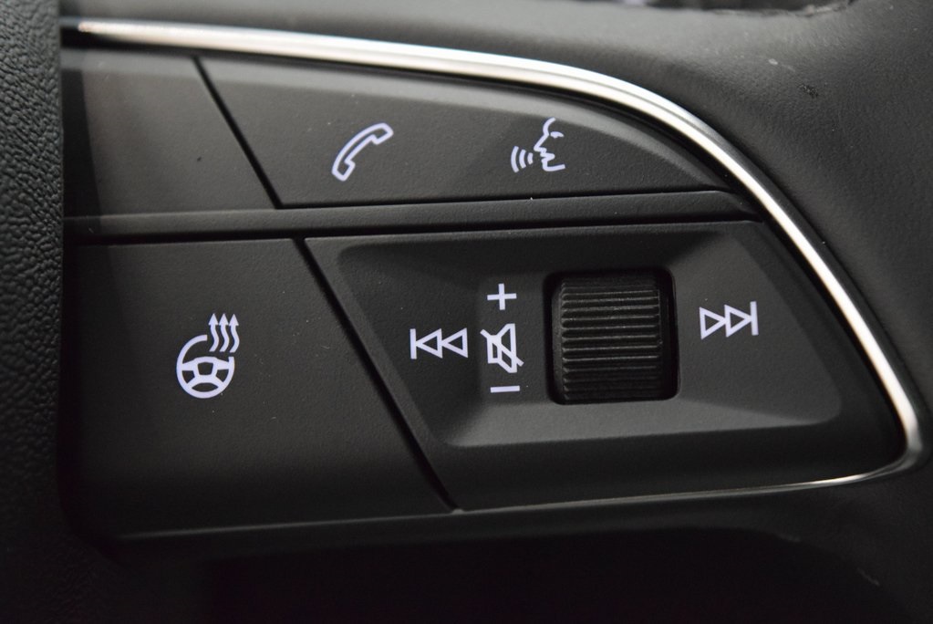 Vehicle image 12 of 15