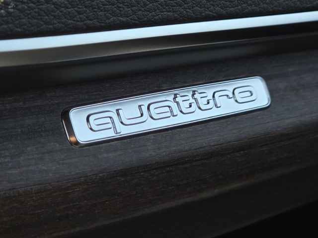 Vehicle image 39 of 42