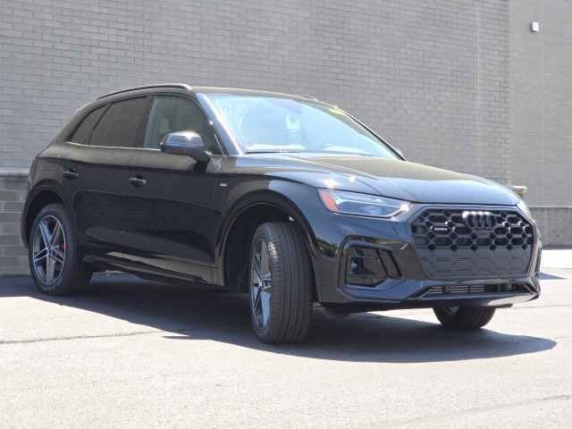 Vehicle image 4 of 42