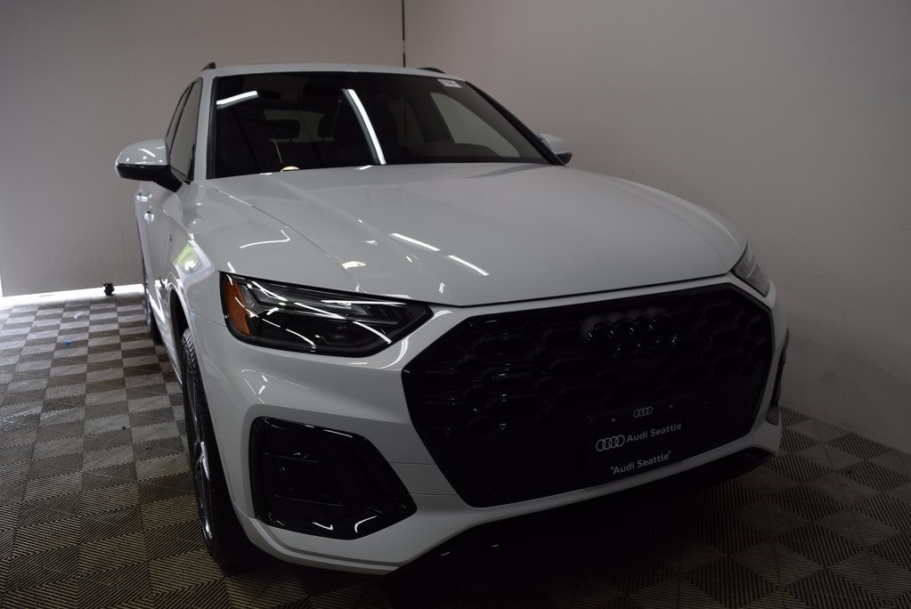 Vehicle image 3 of 14