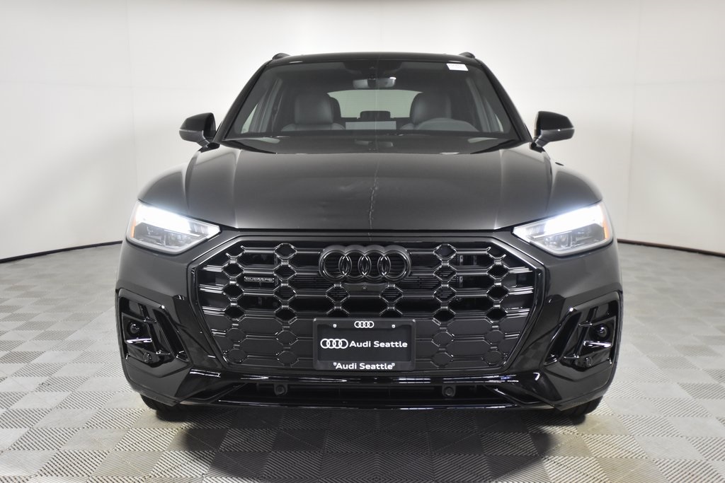 Vehicle image 2 of 19