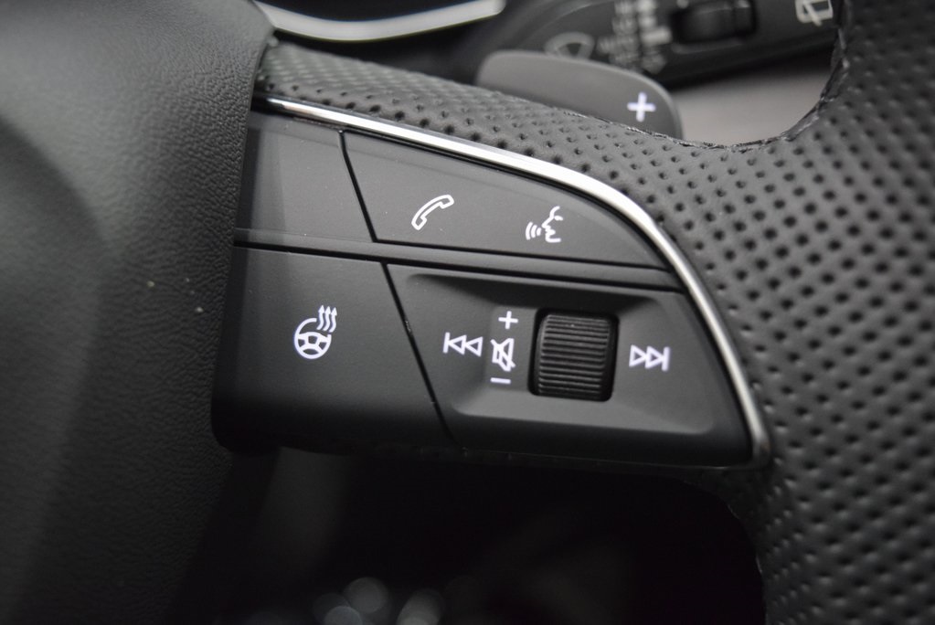 Vehicle image 14 of 14