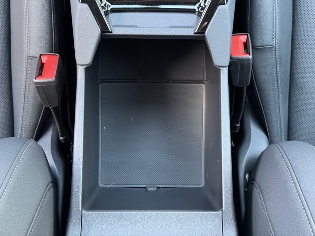 Vehicle image 29 of 33
