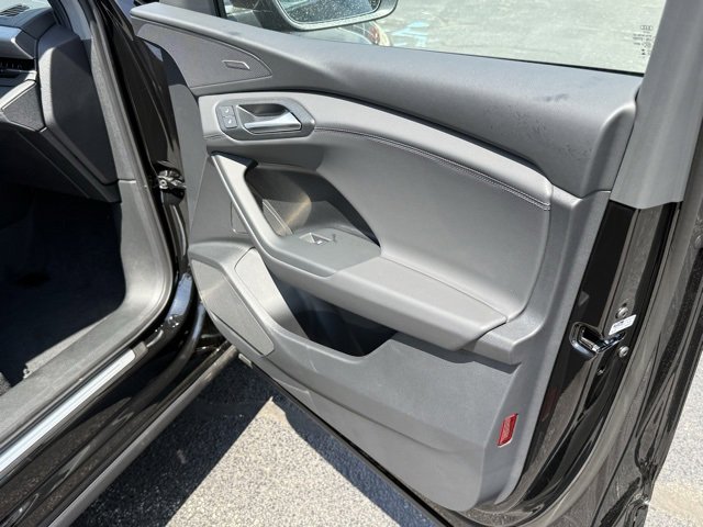 Vehicle image 18 of 33