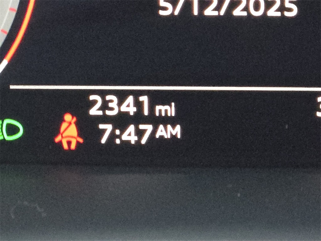 Vehicle image 20 of 24