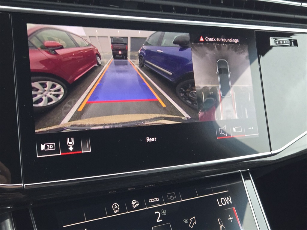 Vehicle image 17 of 24