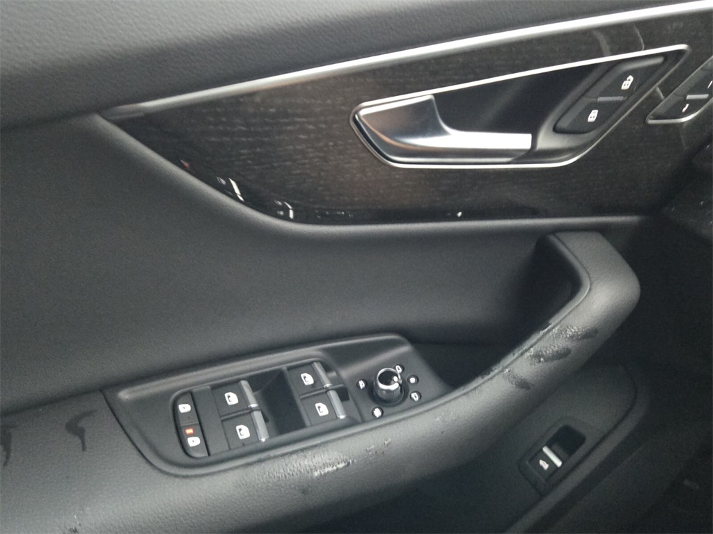 Vehicle image 24 of 24