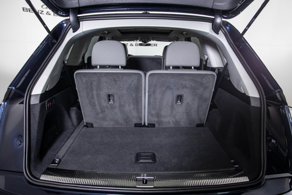 Vehicle image 13 of 53