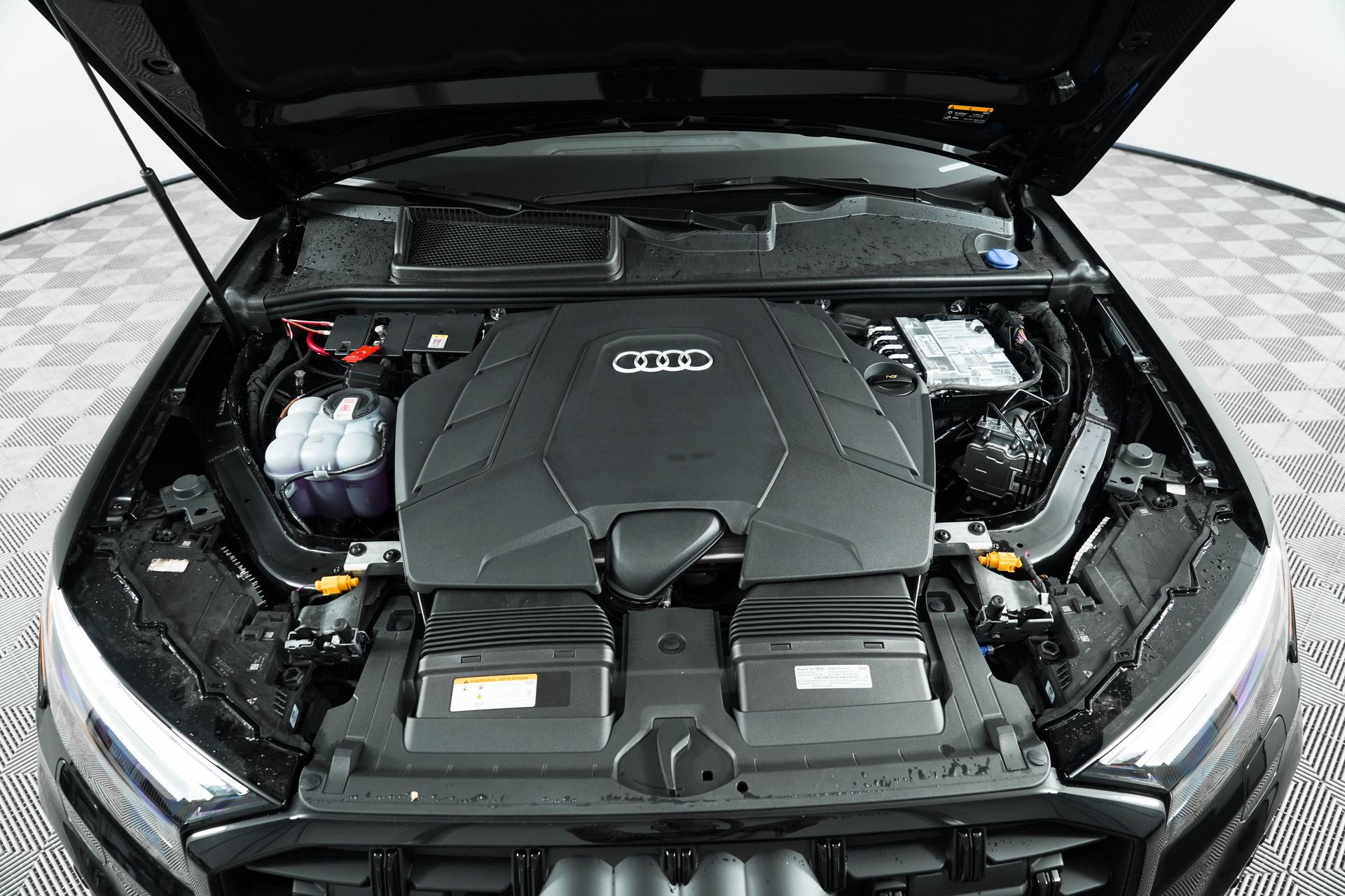 2025 Audi Q7 Premium Plus Image 37 of 38